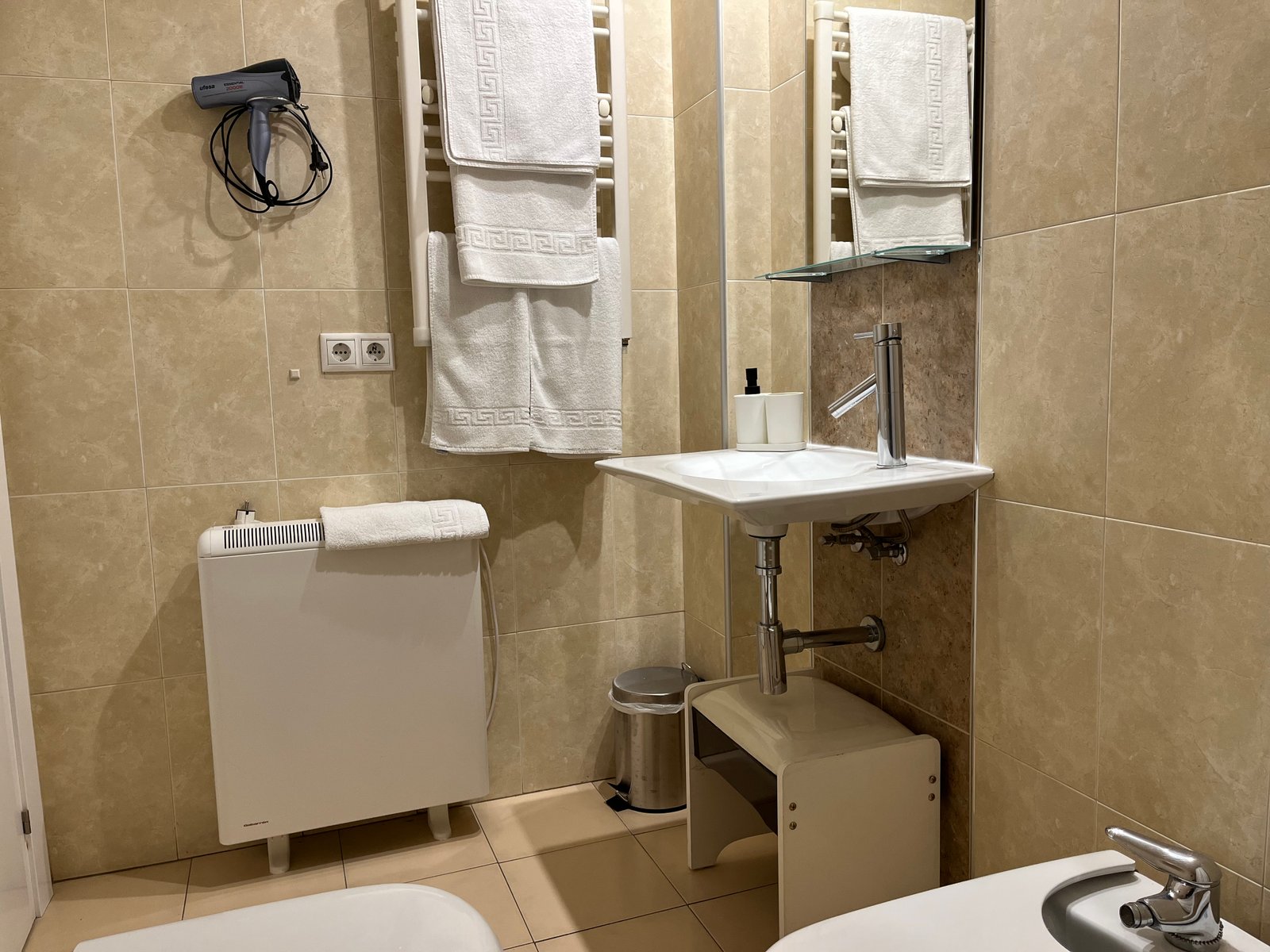 Apartamento doble - bano toallas